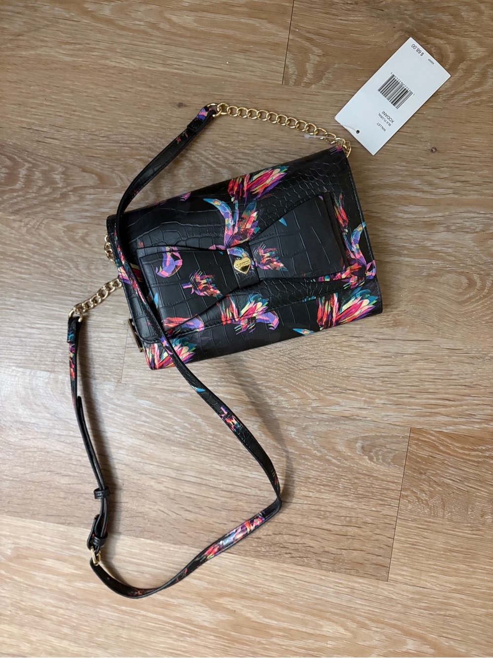 Betsey Johnson Dani Crossbody Wallet